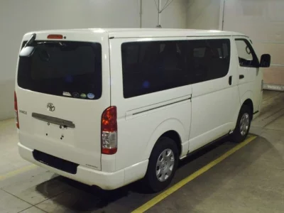 Toyota HiAce Van