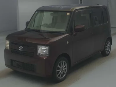 Toyota PIXIS SPACE  с аукциона в Японии