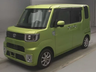 Toyota Pixis Mega