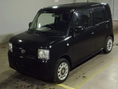 Toyota PIXIS SPACE  с аукциона в Японии