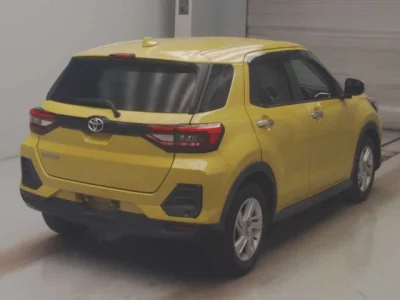 Toyota RAIZE  с аукциона в Японии