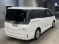 Toyota VOXY лот № 382 оценка 3.5  с аукциона в Японии 4