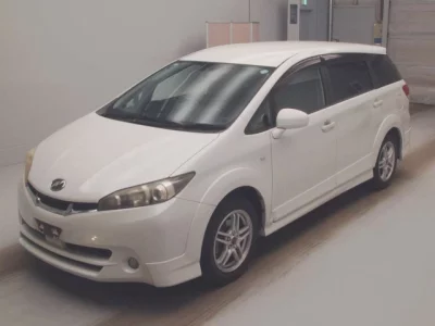 Toyota WISH  с аукциона в Японии