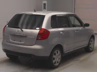 Mazda VERISA лот № 89031 оценка 3.5  с аукциона в Японии 1