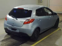 Mazda DEMIO лот № 7141 оценка 3  с аукциона в Японии 1