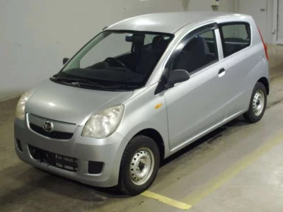 Daihatsu MIRA  с аукциона в Японии