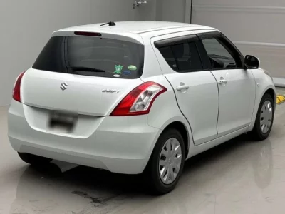 Suzuki SWIFT  с аукциона в Японии