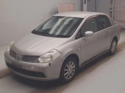 Nissan TIIDA LATIO