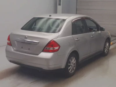 Nissan Tiida Latio