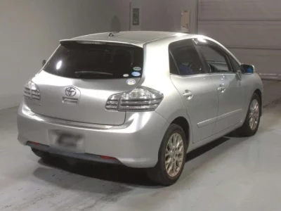 Toyota BLADE