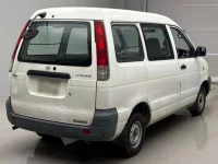 Toyota LITE ACE VAN лот № 40082 оценка R  с аукциона в Японии 1