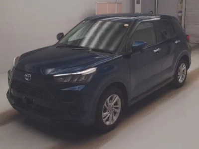 Toyota RAIZE  с аукциона в Японии