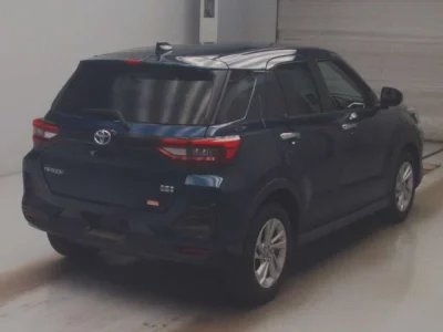 Toyota RAIZE  с аукциона в Японии