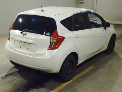 Nissan NOTE  с аукциона в Японии