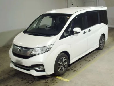 Honda STEP WAGON  с аукциона в Японии