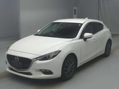 Mazda AXELA  с аукциона в Японии