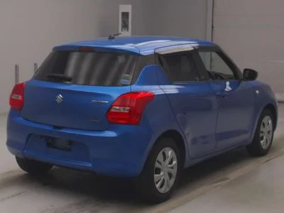 Suzuki SWIFT  с аукциона в Японии