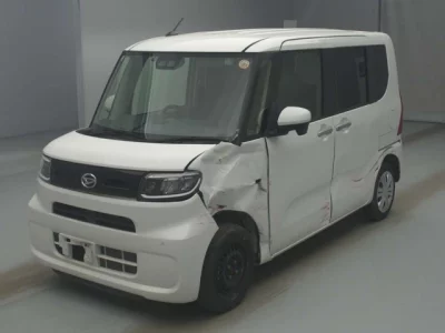 Daihatsu TANTO  с аукциона в Японии