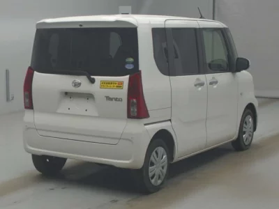 Daihatsu TANTO  с аукциона в Японии