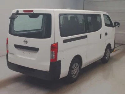 Nissan CARAVAN VAN  с аукциона в Японии