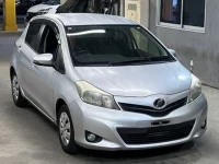 Toyota VITZ лот № 2038 оценка 3  с аукциона в Японии 3