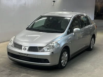 Nissan Tiida Latio