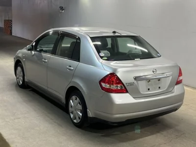 Nissan TIIDA LATIO
