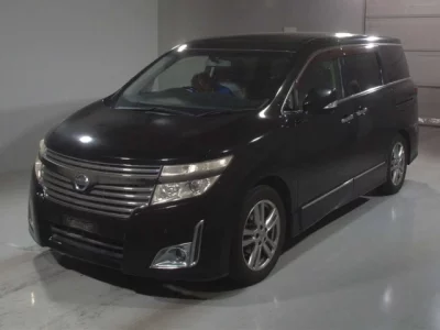 Nissan ELGRAND  с аукциона в Японии