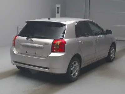 Toyota COROLLA RUNX  с аукциона в Японии