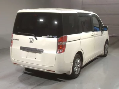 Honda STEP WAGON  с аукциона в Японии