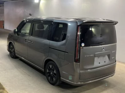 Honda STEP WAGON  с аукциона в Японии