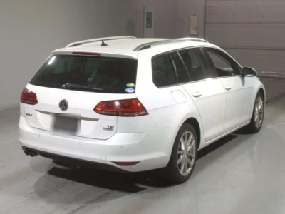 Volkswagen GOLF VARIANT