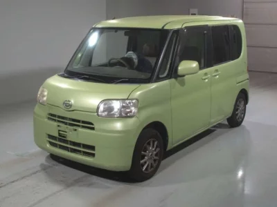 Daihatsu TANTO  с аукциона в Японии
