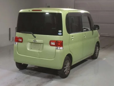 Daihatsu TANTO  с аукциона в Японии