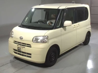 Daihatsu TANTO  с аукциона в Японии