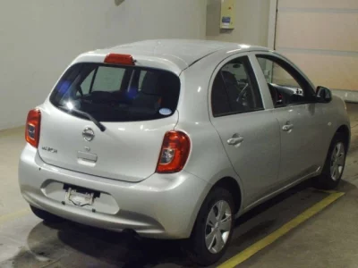 Nissan MARCH  с аукциона в Японии