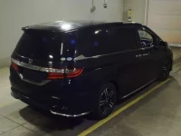 Honda ODYSSEY лот № 8037 оценка 3  с аукциона в Японии 1