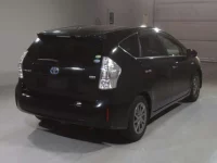 Toyota PRIUS ALPHA лот № 355 оценка R  с аукциона в Японии 1