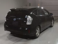 Toyota PRIUS ALPHA лот № 363 оценка 3.5  с аукциона в Японии 1