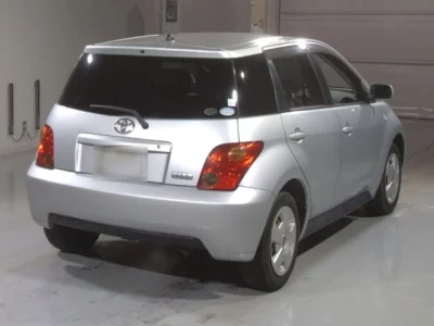 Toyota IST