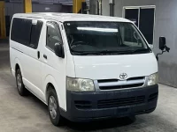 Toyota HIACE VAN лот № 47 оценка R  с аукциона в Японии 3
