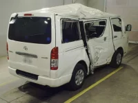 Toyota HIACE VAN лот № 62043 оценка R  с аукциона в Японии 1