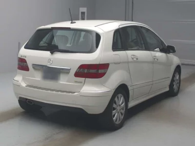Mercedes-Benz B CLASS  с аукциона в Японии