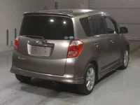 Toyota RACTIS лот № 4712 оценка 4  с аукциона в Японии 1