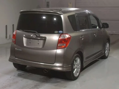 Toyota RACTIS  с аукциона в Японии