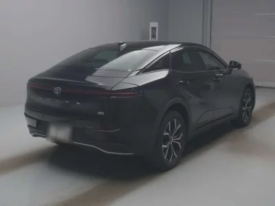 Toyota CROWN CROSSOVER  с аукциона в Японии