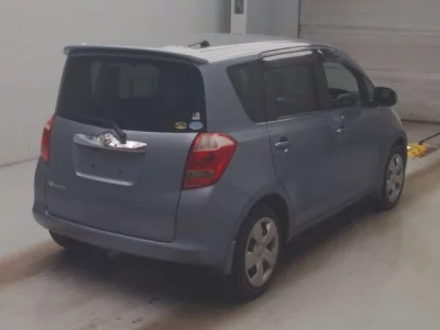 Toyota RACTIS  с аукциона в Японии