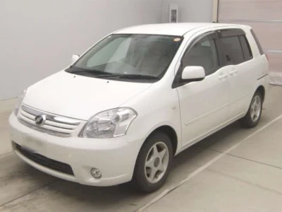 Toyota RAUM