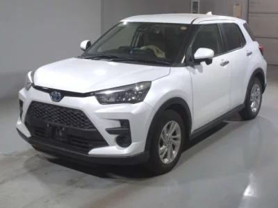 Toyota RAIZE  с аукциона в Японии