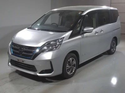 Nissan SERENA  с аукциона в Японии